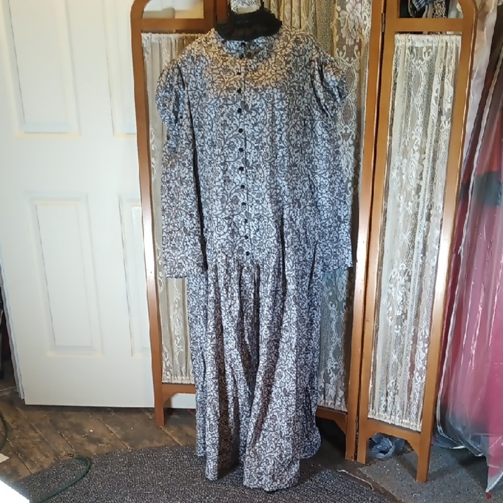 Recollections Paisley Gray/ Black 4X Victorian Cosplay Y2K Cottagecore Dress